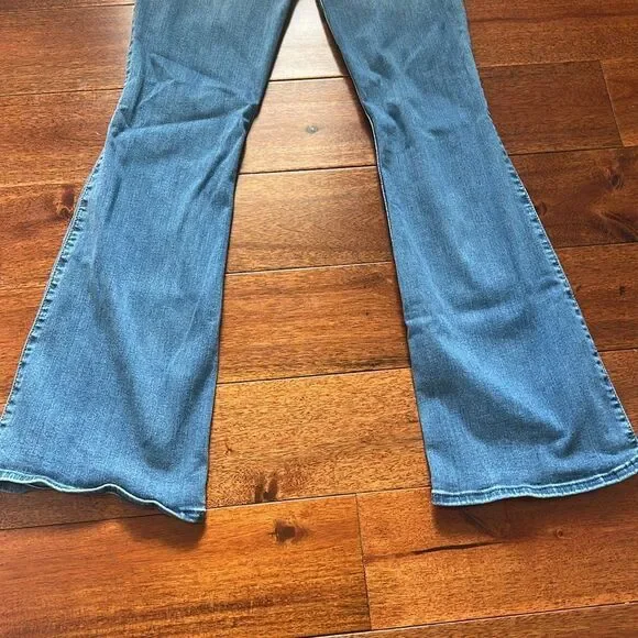 Hollister Mid-Rise Boot 4S - Picture 9 of 9